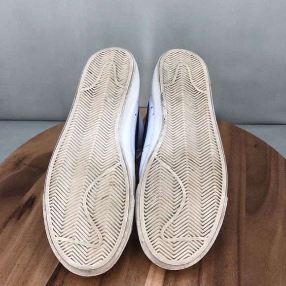 Nike Blazer Mid 77 Vintage White Black Sneakers Womens Size 10 Hight Top Lace Up - Picture 6 of 7